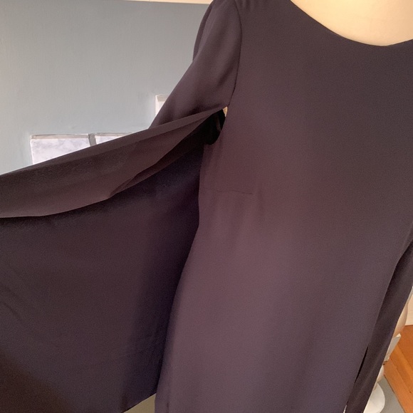 Lauren Ralph Lauren Cape Dress - Picture 5 of 10